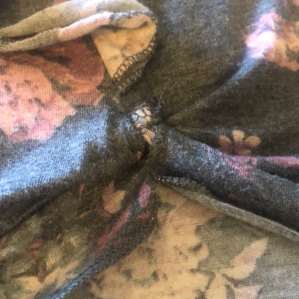 Youth in Revolt top - Picture 4 of 4